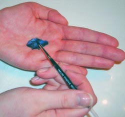 Mineral Eyeliner Application