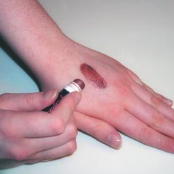 Lip Cream Application
